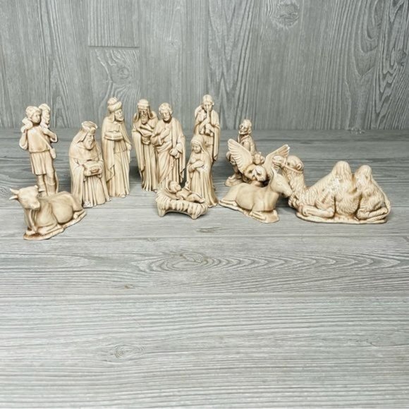 Vintage 14 piece nativity set cream glazed ceramic Christmas